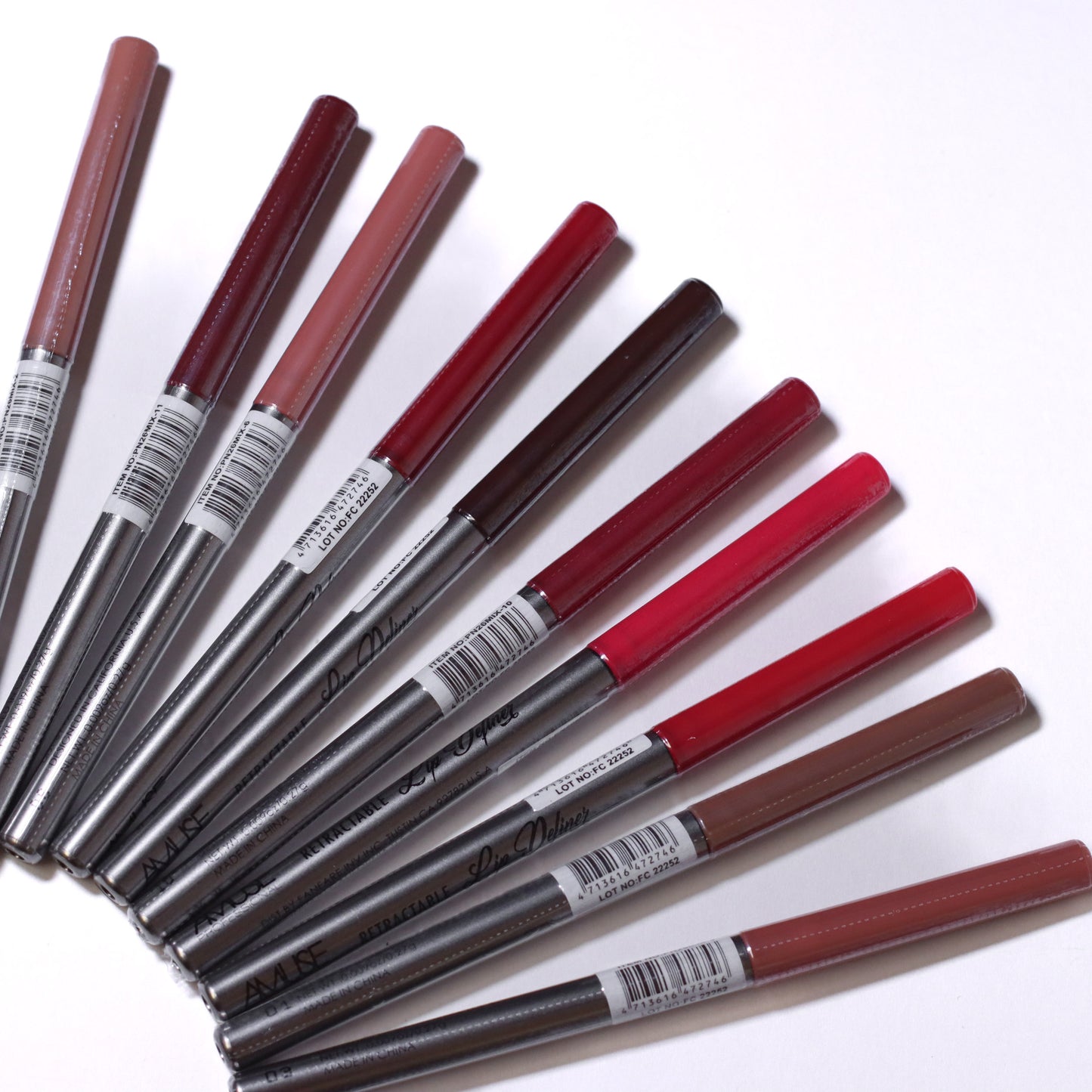 Lip Definer Retractable Pencil